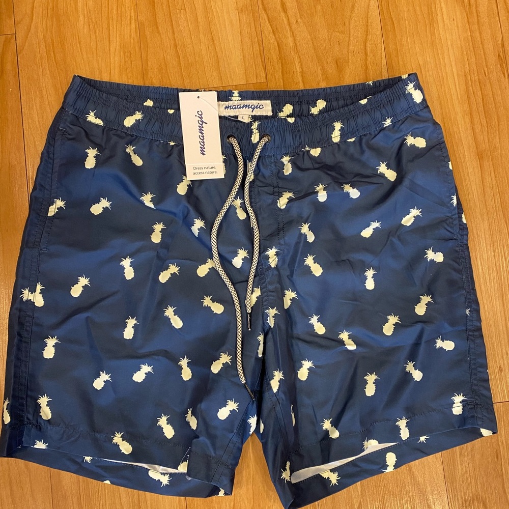 Men’s swim trunks